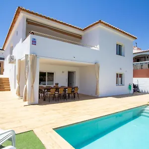 Villa Rubi, Nerja